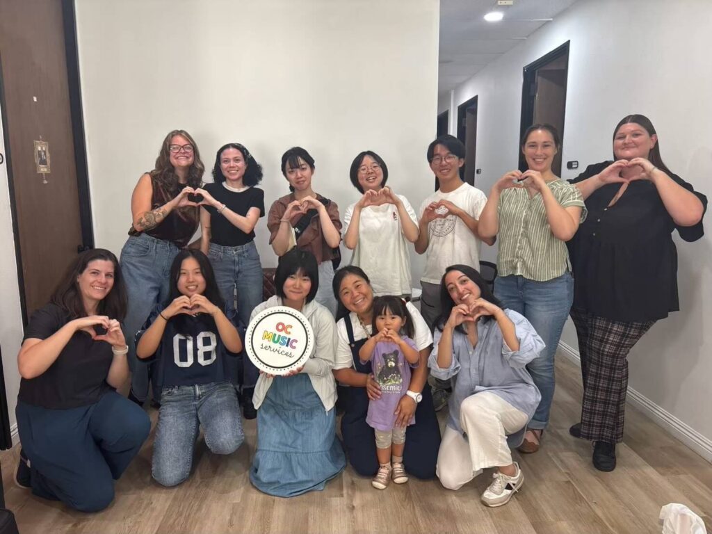 カリフォルニア医療留学で音楽療法の専門施設を訪問した日本人高校生(2) カリフォルニア医療留学で音楽療法の専門施設を訪問した日本人高校生 (2)